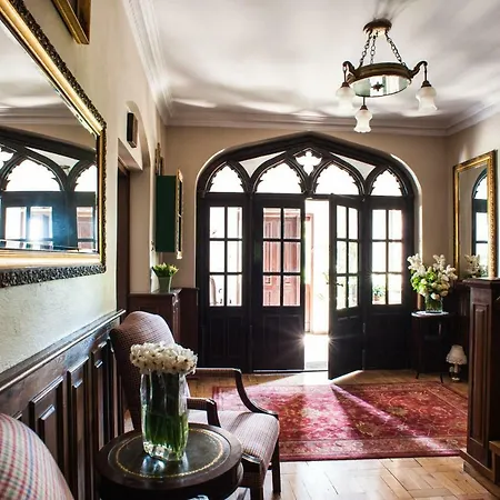 Zajazd Jaworowy Dwor *